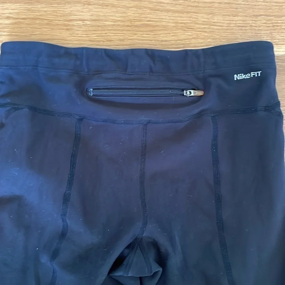 Nike Fit Dry Black Women Running Capri Fitted Black Reflective Small 4 6